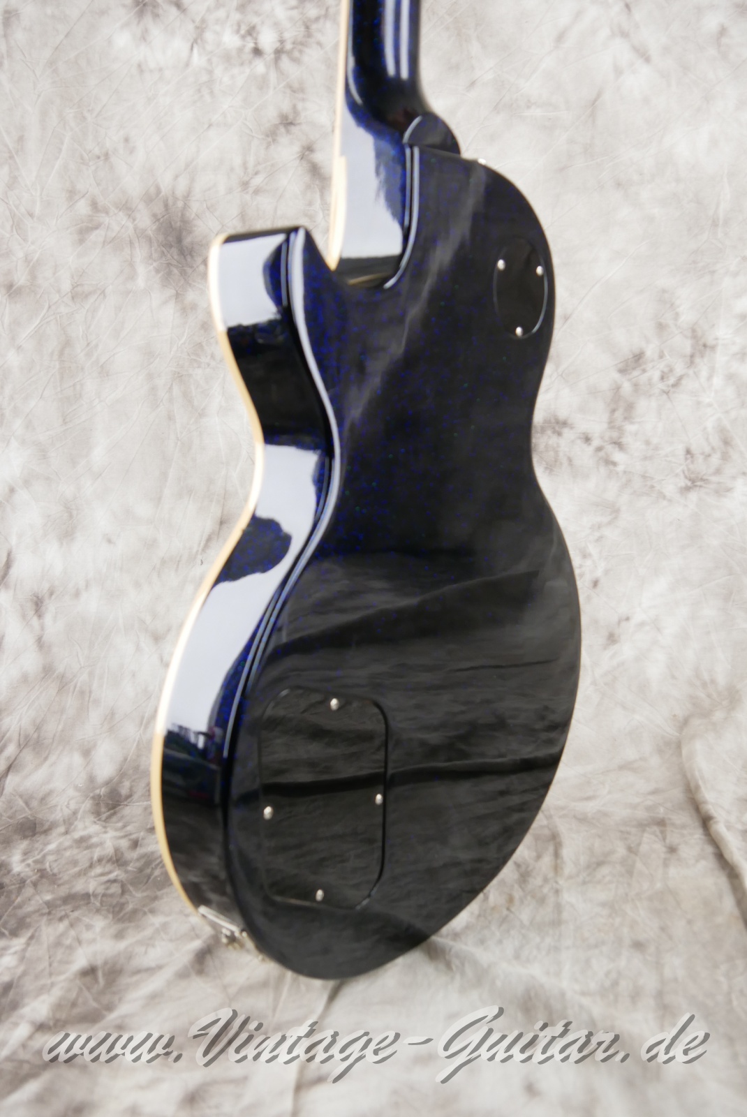 Gibson_Les Paul_Standard_Custom_Shop_edition_dark_blue_sparkle_1993-011.JPG